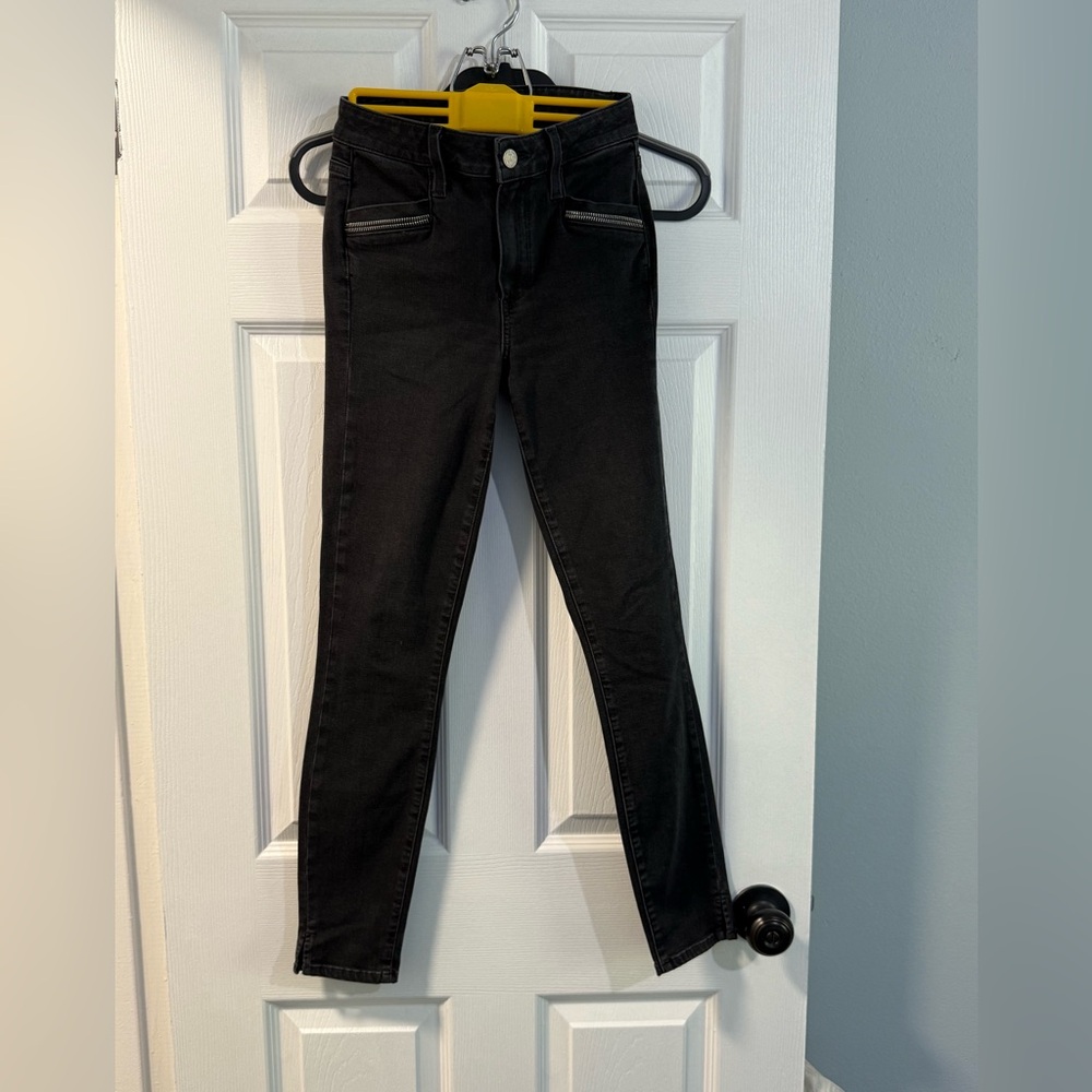 Paige - Black Jeans - Fun Details - size 24